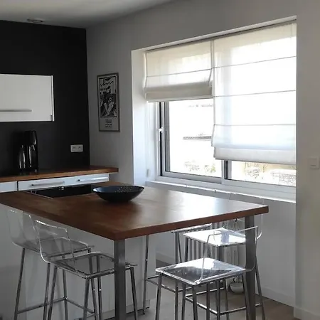Superbe Maison Familiale A 50 M De La