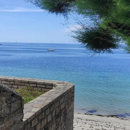 Holiday home Superbe Maison Familiale A 50 M De La